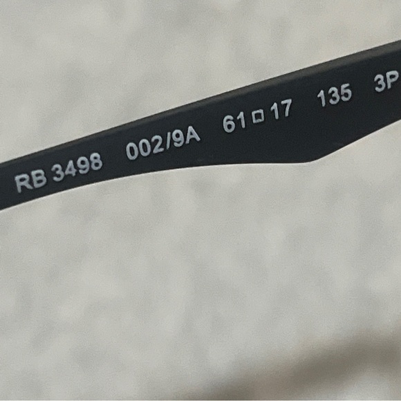 Ray-Ban RB3498 004/71 Sunglasses Gray Flex Hinge FRAME 61-17-135 Excellent Cond - Picture 6 of 7